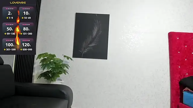 Snapshot of Cristopher23_ chatting on December 5, 7:51 pm Cristopher23 online show from December 5, 7:51 pm