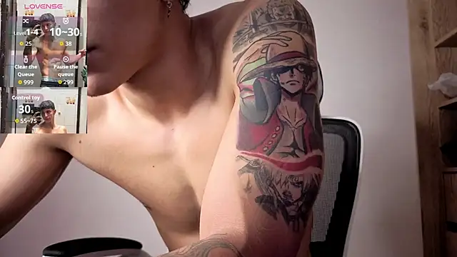 Cristopher23  online show from October 17, 9:57 am