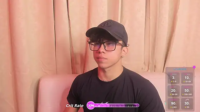 Snapshot of AkazaBoy_ chatting on October 19, 4:17 am AkazaBoy online show from October 19, 4:17 am