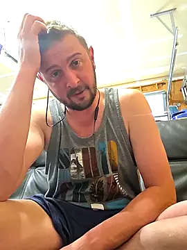 MrMechanic38 online show from April 12, 8:32 pm