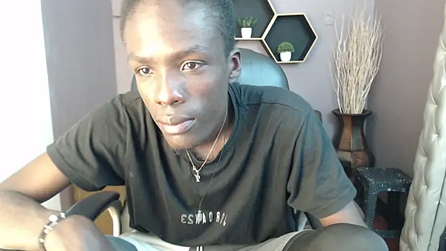 Snapshot of chombo_ath chatting on January 13, 7:53 pm chombo ath online show from January 13, 7:53 pm