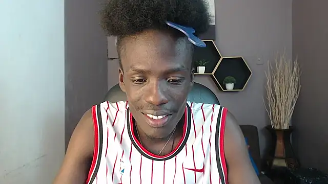 Snapshot of chombo_ath chatting on March 8, 8:02 pm chombo ath online show from March 8, 8:02 pm