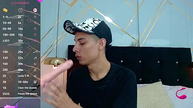 Oliver king sex online show from March 18, 5:33 pm