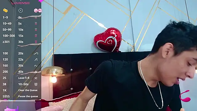 Oliver king sex online show from March 13, 5:50 pm