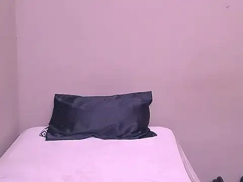 Snapshot of dmancams1874 chatting on December 19, 8:55 pm dmancams1874 online show from December 19, 8:55 pm