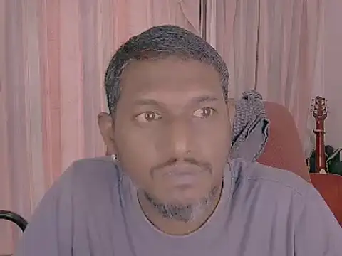 Snapshot of dmancams1874 chatting on February 27, 4:52 am dmancams1874 online show from February 27, 4:52 am