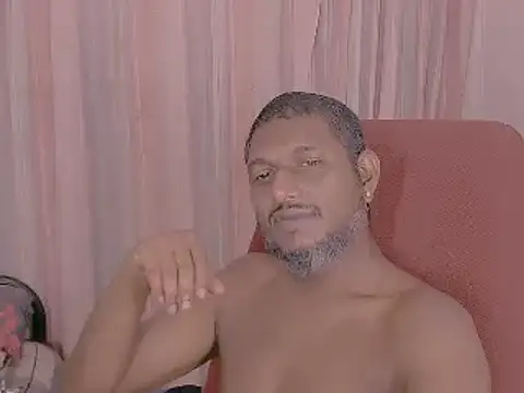 Snapshot of dmancams1874 chatting on February 19, 2:44 am dmancams1874 online show from February 19, 2:44 am