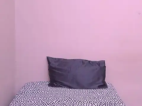 Snapshot of dmancams1874 chatting on December 8, 2:52 pm dmancams1874 online show from December 8, 2:52 pm