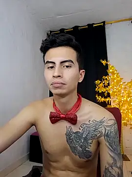 Snapshot of Velk_hot chatting on March 15, 12:58 am Velk hot online show from March 15, 12:58 am
