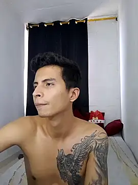 Snapshot of Velk_hot chatting on December 13, 7:10 pm Velk hot online show from December 13, 7:10 pm