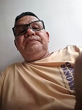 Snapshot of catatunboculion chatting on December 24, 3:05 pm catatunboculion online show from December 24, 3:05 pm