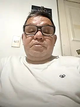 Snapshot of catatunboculion chatting on January 5, 3:11 am catatunboculion online show from January 5, 3:11 am