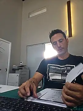 Lucas   81 online show from October 18, 9:25 am