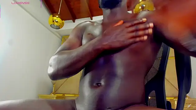 Snapshot of Latrellx7 chatting on November 1, 3:43 am Latrellx7 online show from November 1, 3:43 am