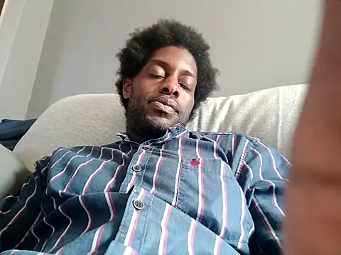 Snapshot of DevinToore chatting on October 11, 6:01 pm DevinToore online show from October 11, 6:01 pm