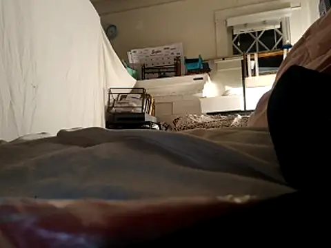 Snapshot of DevinToore chatting on October 22, 2:26 am DevinToore online show from October 22, 2:26 am