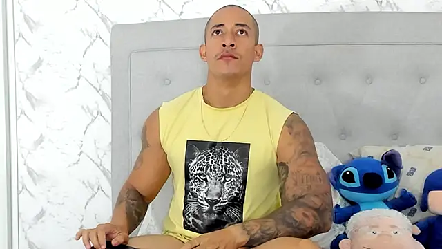 Snapshot of luigiferrara chatting on January 15, 10:13 pm luigiferrara online show from January 15, 10:13 pm