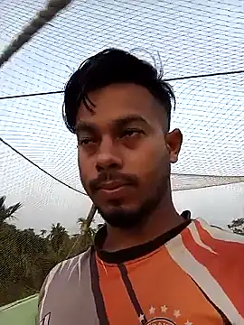 Snapshot of arafat_mia chatting on October 28, 12:24 am arafat mia online show from October 28, 12:24 am