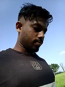 Snapshot of arafat_mia chatting on October 24, 8:49 am arafat mia online show from October 24, 8:49 am