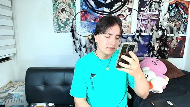 Snapshot of lukashollow_ chatting on October 13, 11:55 pm lukashollow online show from October 13, 11:55 pm