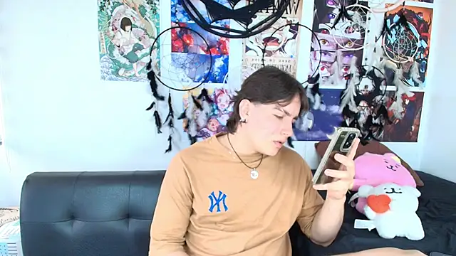 Snapshot of lukashollow_ chatting on October 18, 7:08 pm lukashollow online show from October 18, 7:08 pm