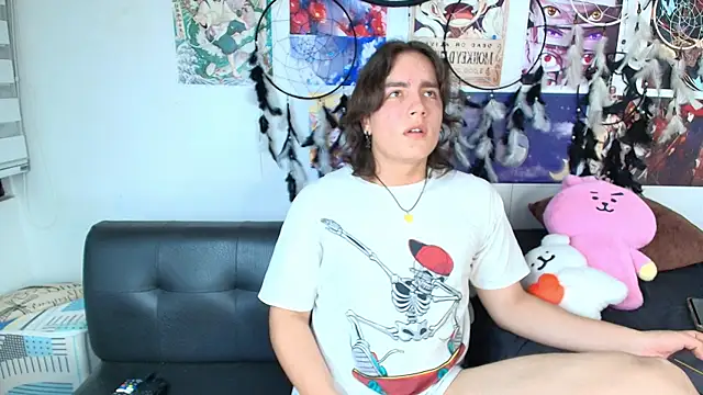 Snapshot of lukashollow_ chatting on October 7, 11:09 pm lukashollow online show from October 7, 11:09 pm