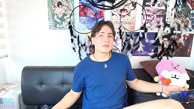 Snapshot of lukashollow_ chatting on November 1, 7:18 pm lukashollow online show from November 1, 7:18 pm