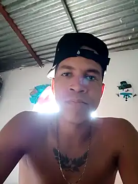 elputoflaco online show from February 3, 6:28 pm