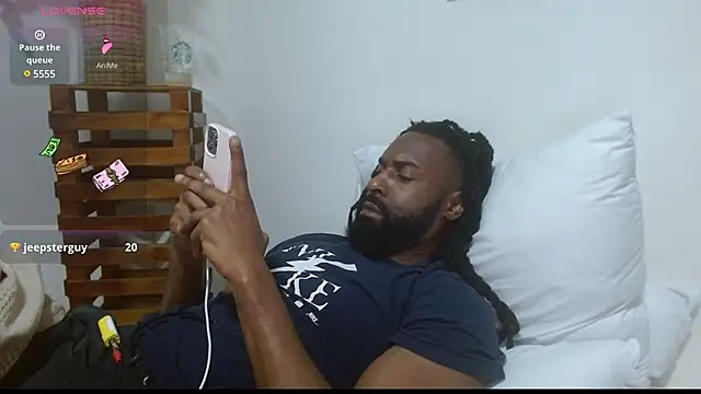 Snapshot of johngabbanaa chatting on January 7, 2:54 am johngabbanaa online show from January 7, 2:54 am
