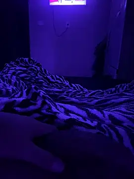 Fenix1002 online show from April 8, 4:13 am