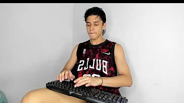 evanscollins online show from March 26, 12:04 am