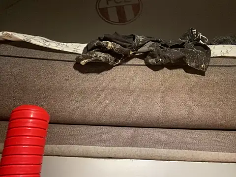 mesetti online show from October 18, 6:35 pm