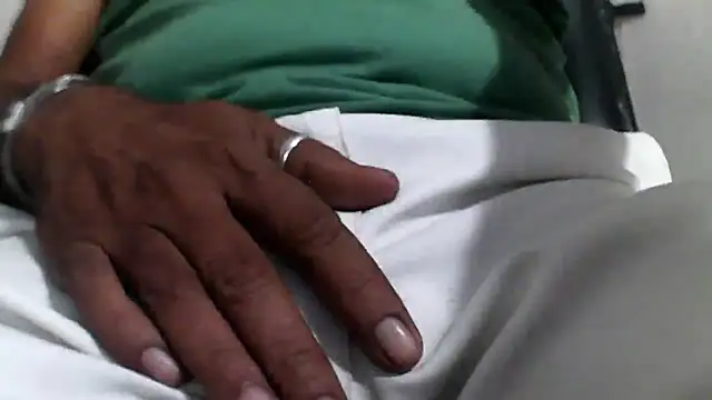 GO LALA online show from December 8, 8:51 am