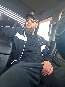 Beardedtattood online show from April 27, 11:18 am