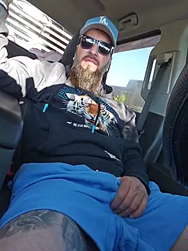 Beardedtattood online show from June 23, 11:36 am