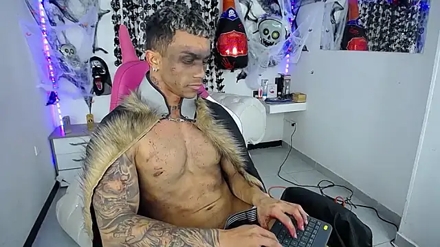 Snapshot of Leonard_Price chatting on November 1, 2:59 am Leonard Price online show from November 1, 2:59 am