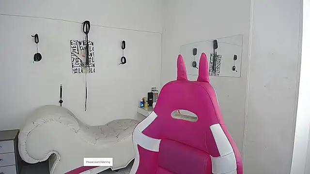 Leonard Price online show from February 5, 12:45 pm