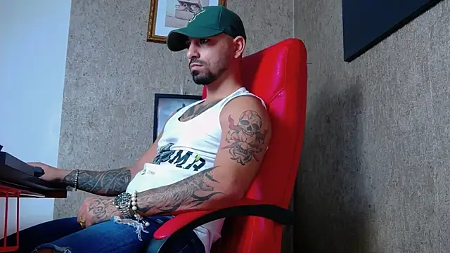 NigelBoydXXX online show from January 21, 2:44 pm