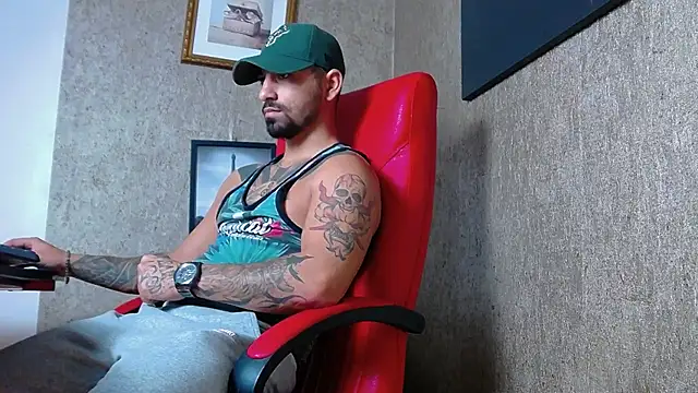 NigelBoydXXX online show from February 3, 9:07 pm