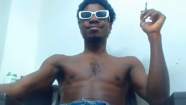 Snapshot of jaycolinss chatting on October 27, 3:42 am jaycolinss online show from October 27, 3:42 am