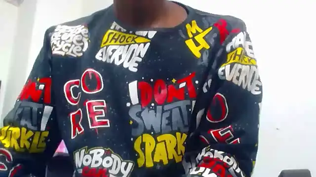 Snapshot of jaycolinss chatting on October 17, 10:08 am jaycolinss online show from October 17, 10:08 am