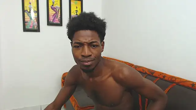 Snapshot of jaycolinss chatting on October 31, 5:49 pm jaycolinss online show from October 31, 5:49 pm