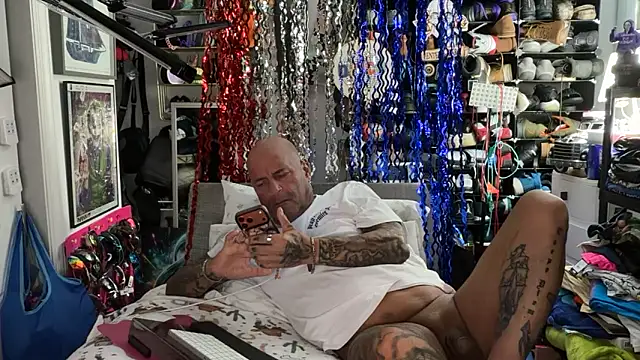 joeytatts66 online show from June 9, 2:13 am