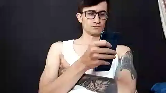 Loggan donnelly online show from December 2, 9:29 pm