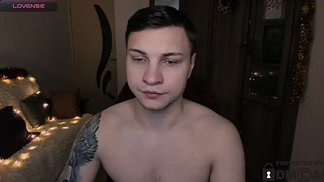 handsome guy01 online show from November 29, 2:24 am