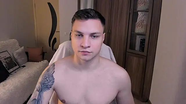 handsome guy01 online show from September 15, 6:31 pm