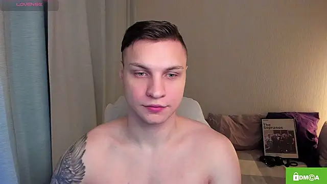 handsome guy01 online show from April 23, 8:33 pm