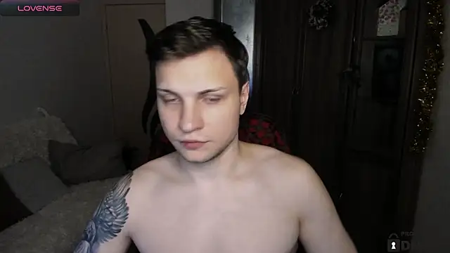 handsome guy01 online show from December 18, 2:51 am