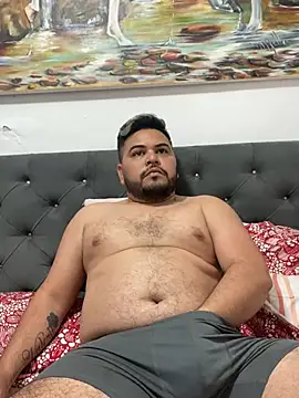 Snapshot of ChubbyCock18 chatting on February 9, 7:41 pm ChubbyCock18 online show from February 9, 7:41 pm