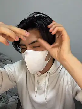 Lio kun online show from March 24, 1:16 pm